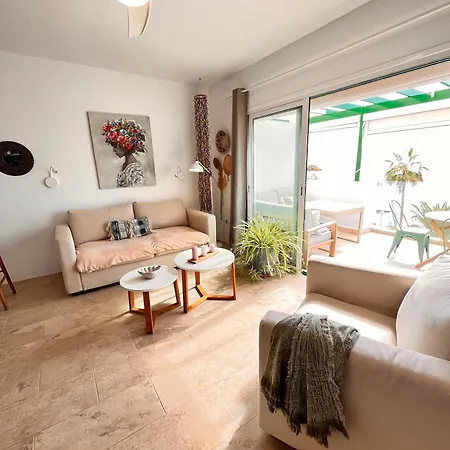 Apartament In With Wonderful Panoramic Views Of The Island Of La Gomera. Appartement *